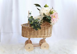 ラタンの乳母車